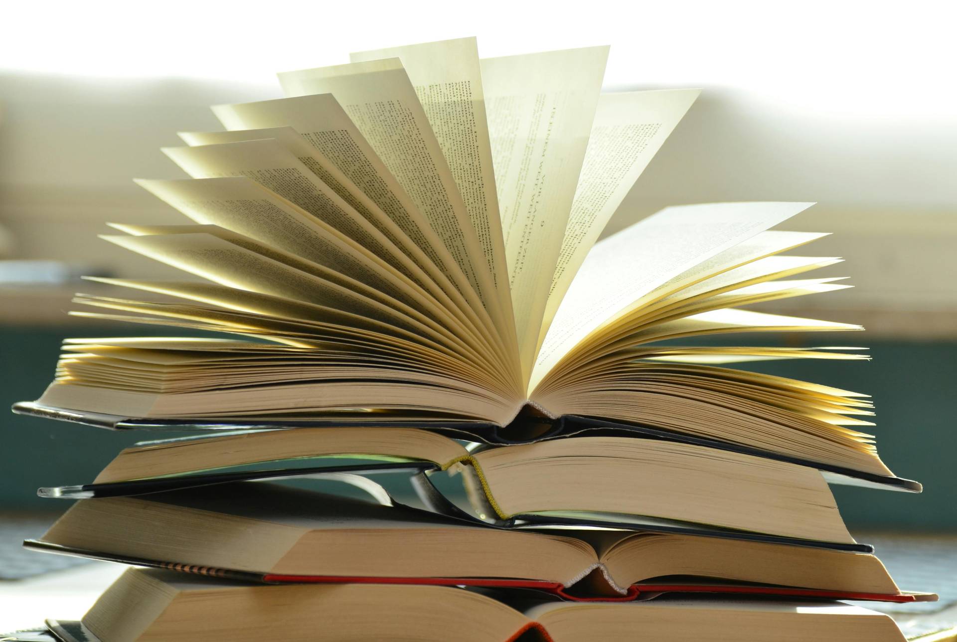 6 Books to Inspire Innovative Leadership That Boost Productivity