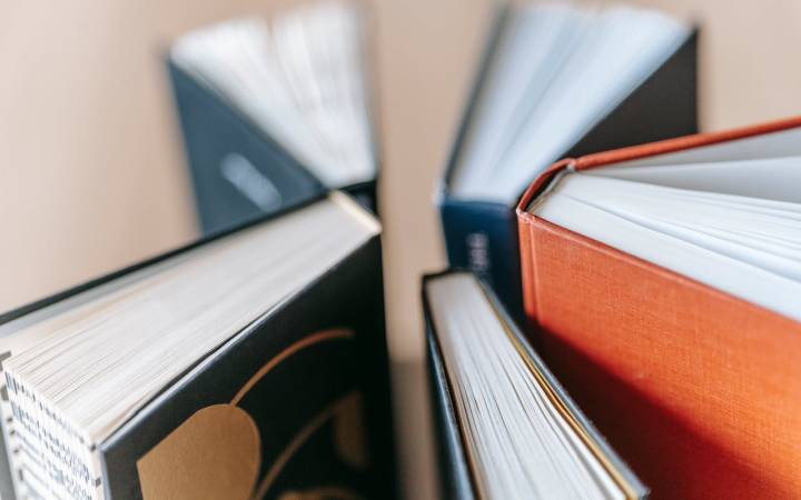 Must-Read Career Books to Consider in 2025